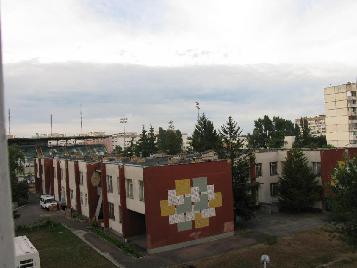 Двухкомнатная На Оболоне Kyiv Exterior photo