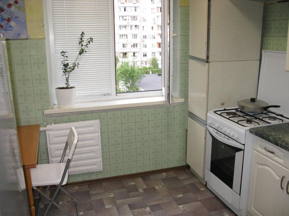 Двухкомнатная На Оболоне Kyiv Exterior photo